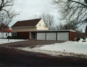 109 South 6th, Le Sueur, MN 56058