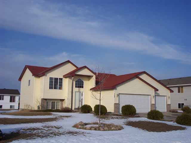 708 OBrien Parkway, Belle Plaine, MN 56011