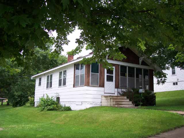 215 Swan Street, Le Sueur, MN