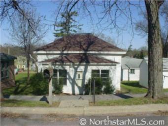 312 S 3rd Street, Le Sueur, MN 56058