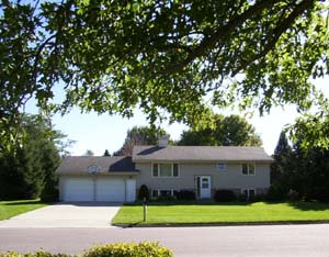 124 Inner Drive, Le Sueur, MN 56058