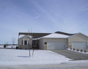 315 Plum Run, Le Sueur, MN 56058