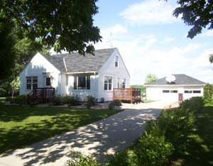 130 North Morningside Drive, Le Sueur, MN 56058