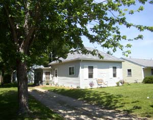 408 North 4th Street, Le Sueur, MN 56058