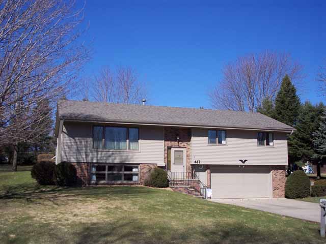 417 South Park Lane, Le Sueur, MN 56058